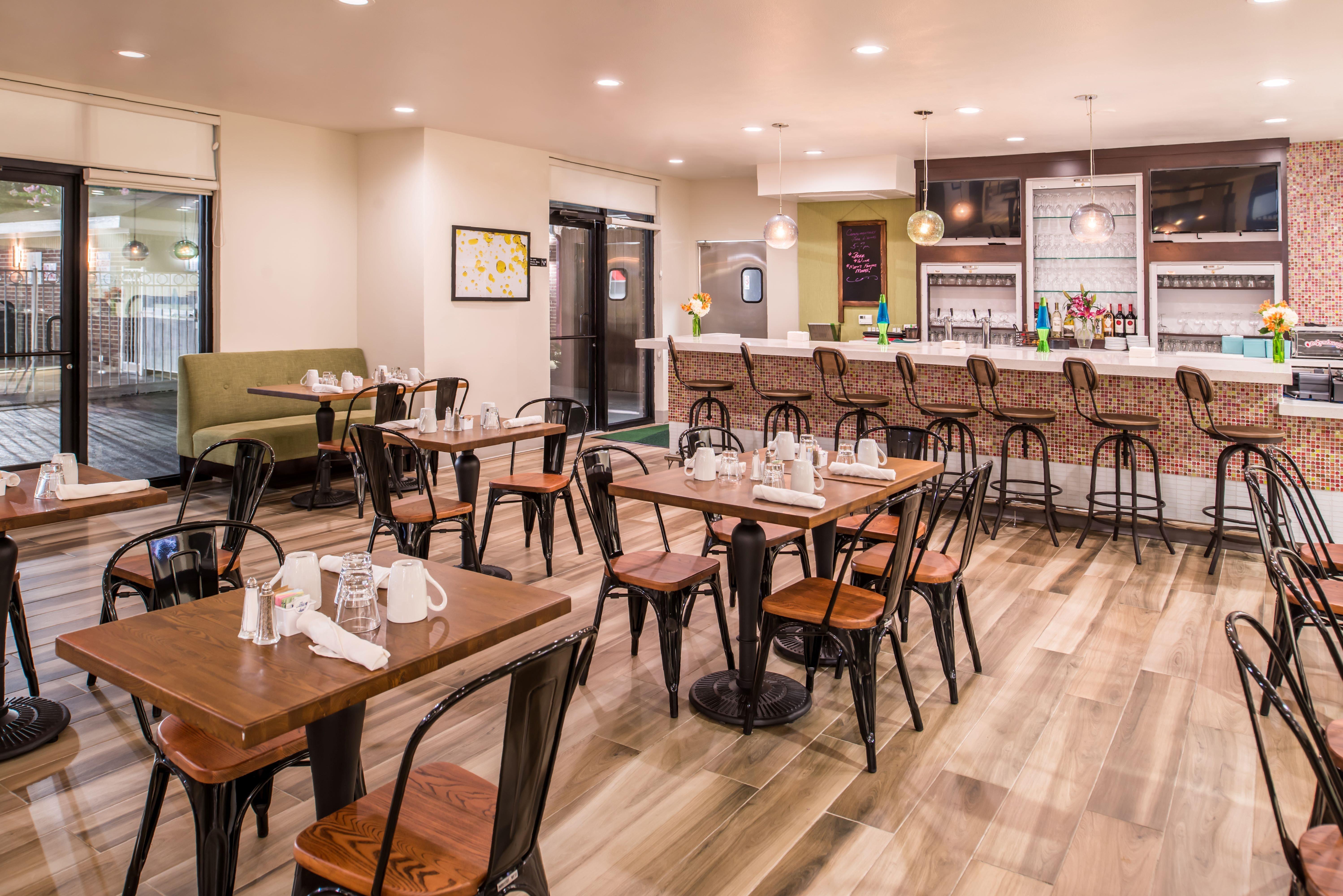 Holiday Inn And Suites Addison By Ihg Eksteriør bilde