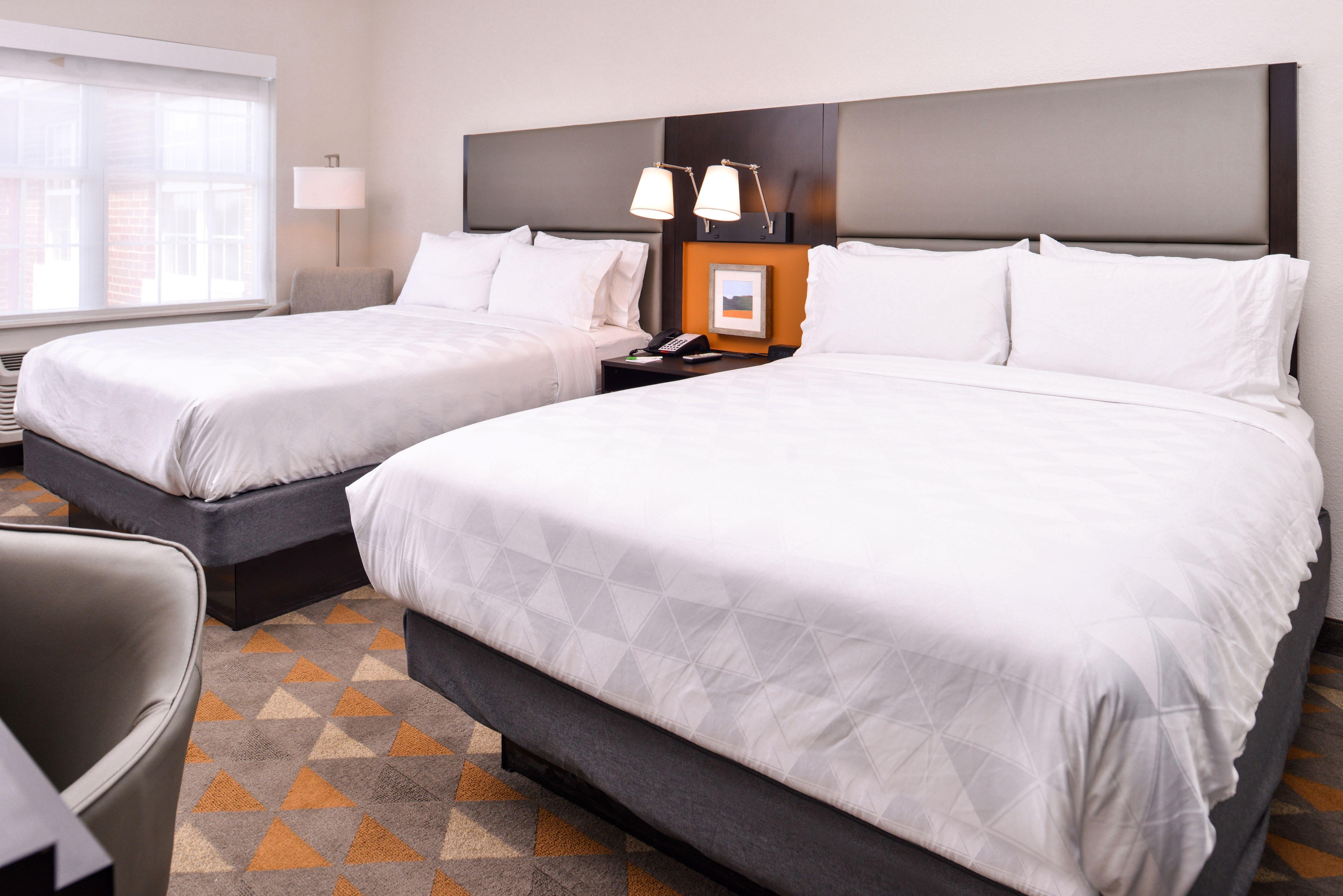 Holiday Inn And Suites Addison By Ihg Eksteriør bilde