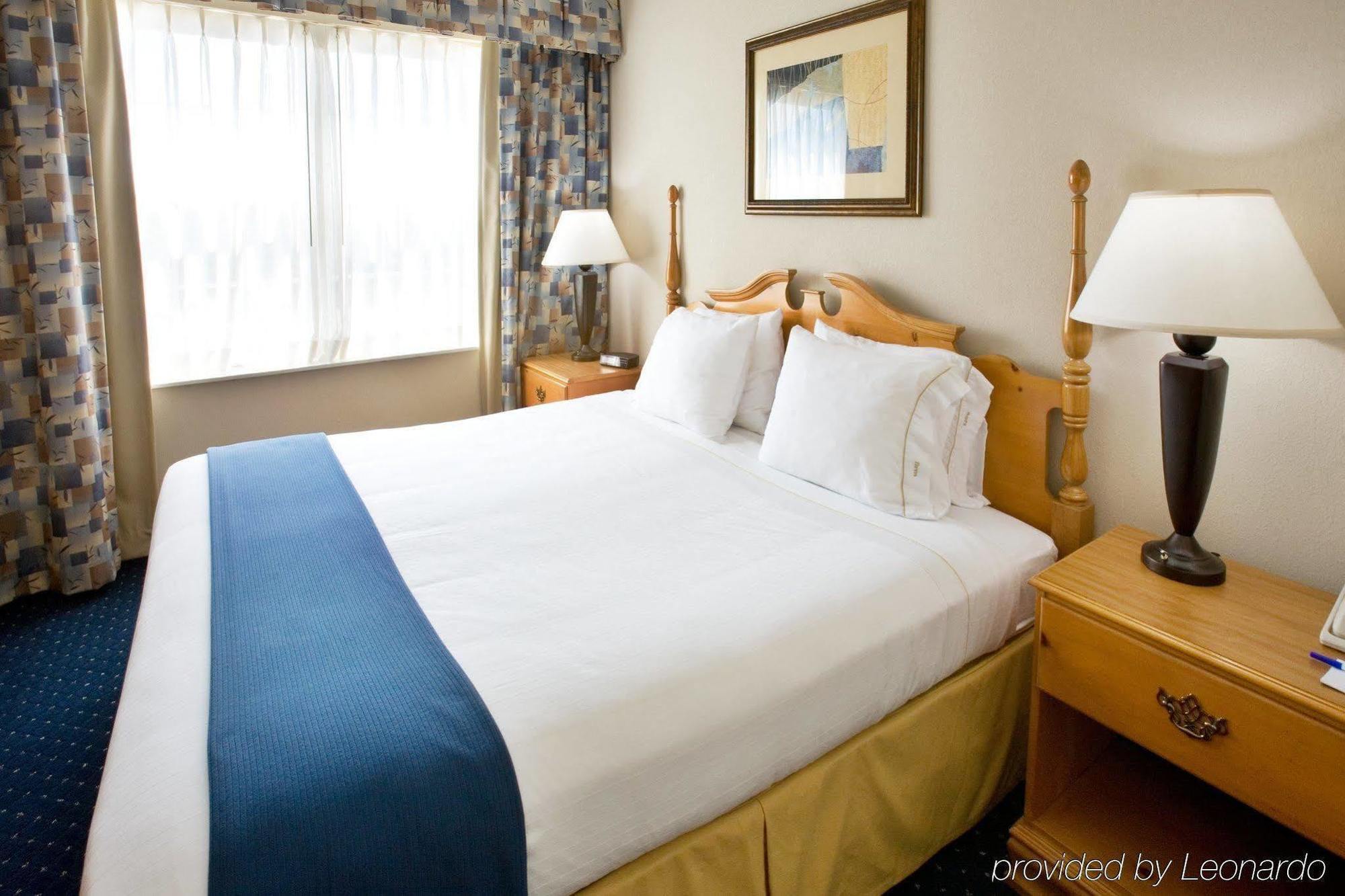 Holiday Inn And Suites Addison By Ihg Rom bilde