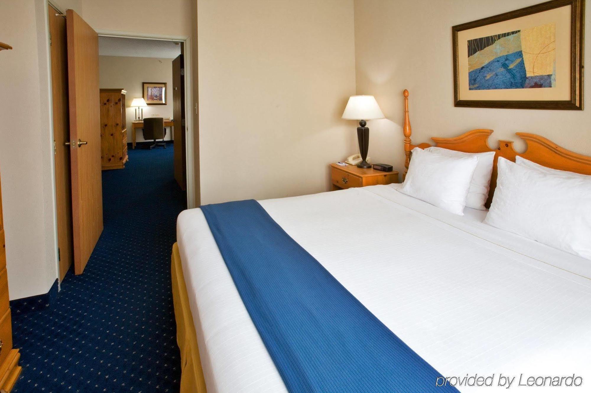 Holiday Inn And Suites Addison By Ihg Rom bilde